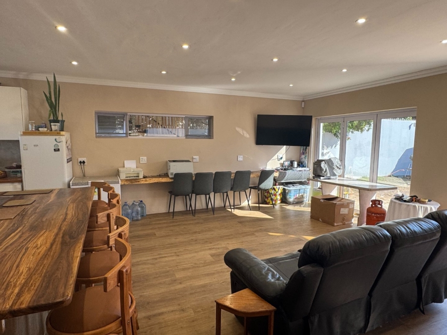4 Bedroom Property for Sale in Poortjies Western Cape